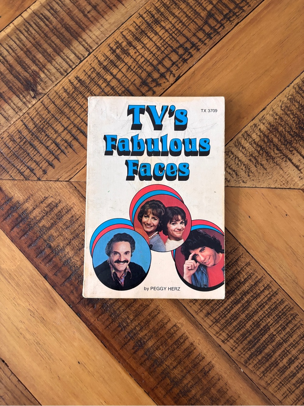 📚3/15$ TV's Fabulous Faces